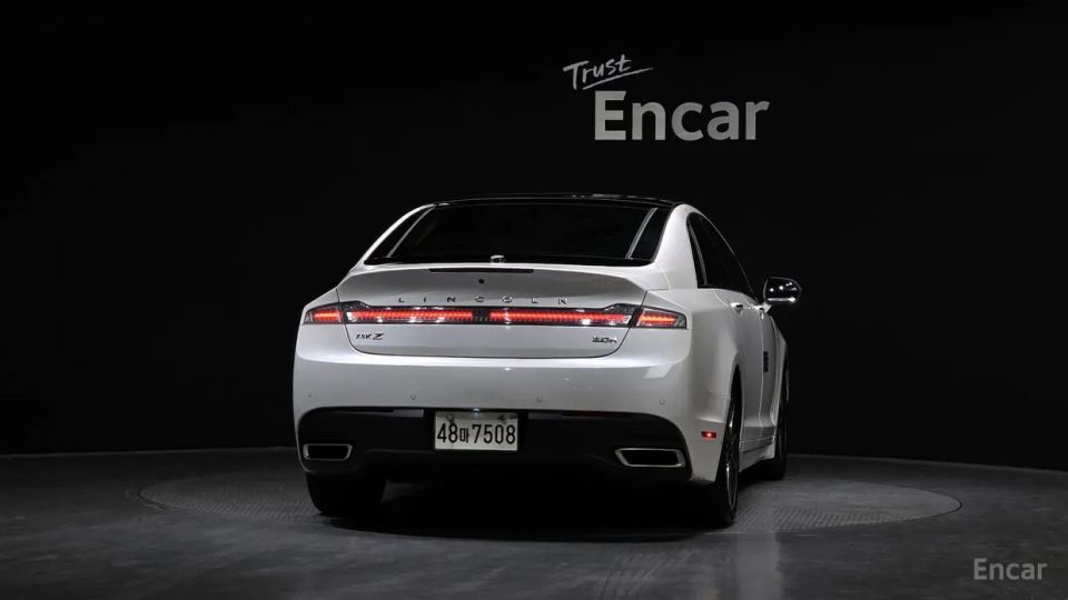 Lincoln MKZ