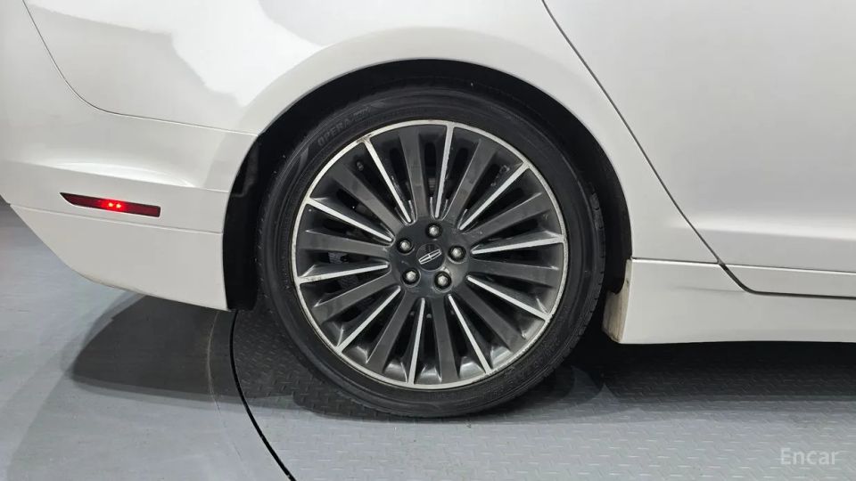 Lincoln MKZ
