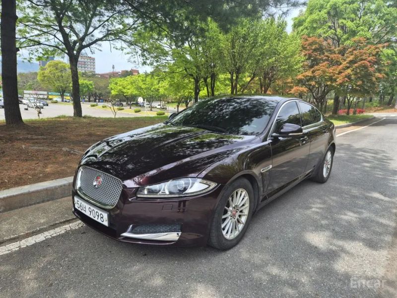 Jaguar xf