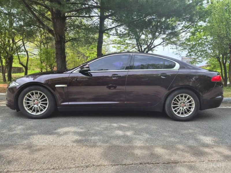 Jaguar xf