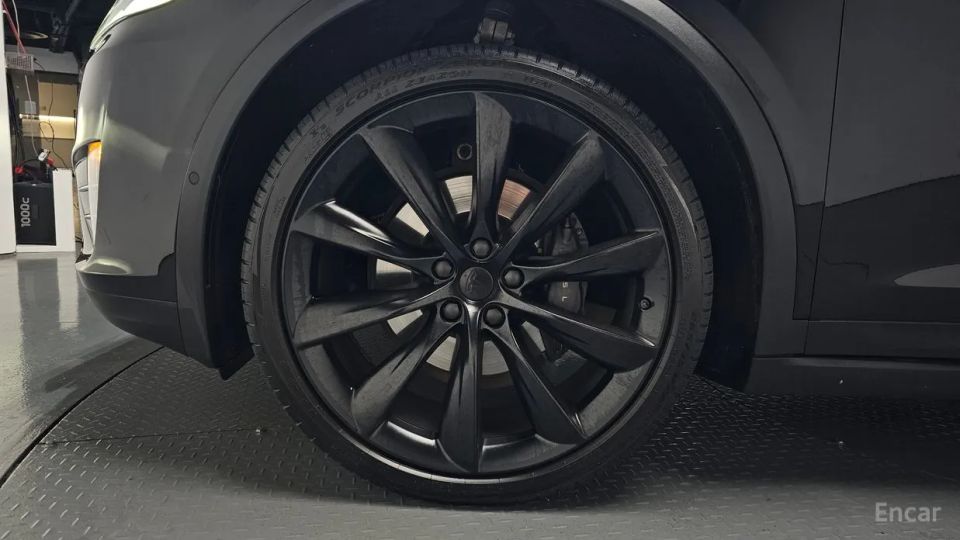 Tesla model-x