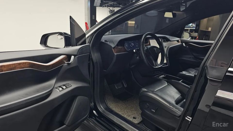 Tesla model-x