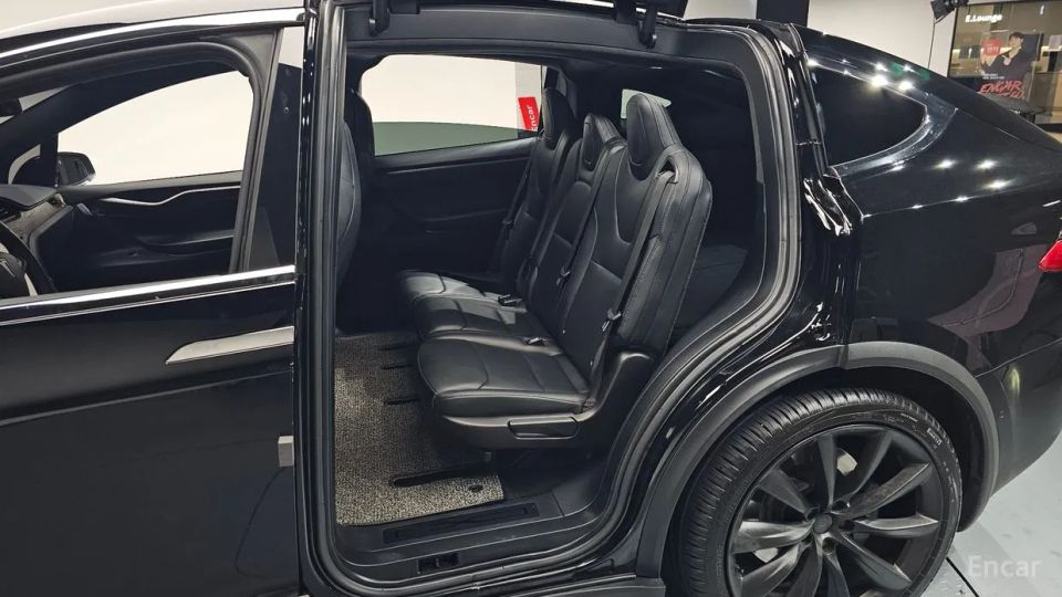 Tesla model-x