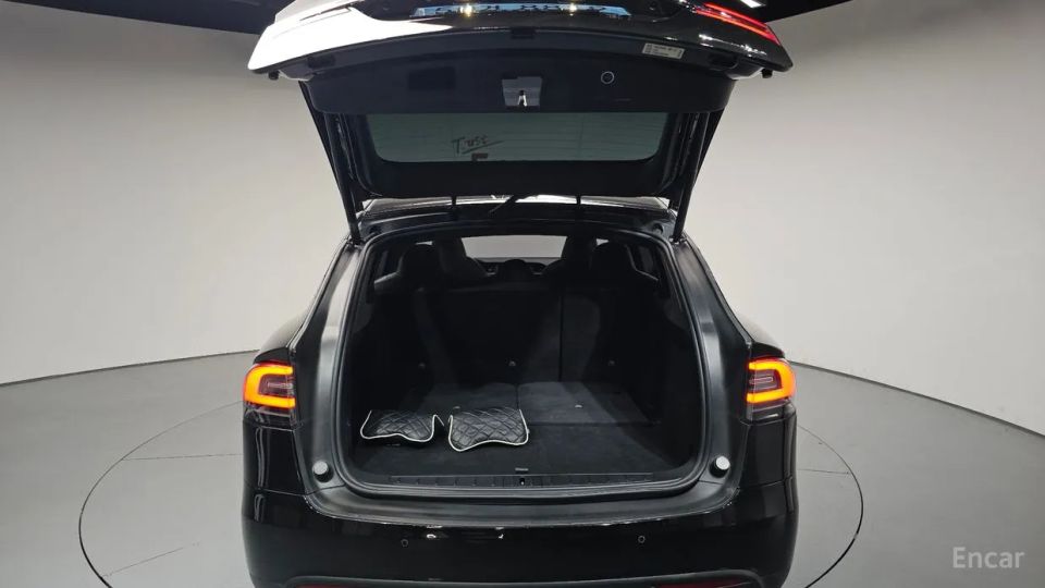 Tesla model-x