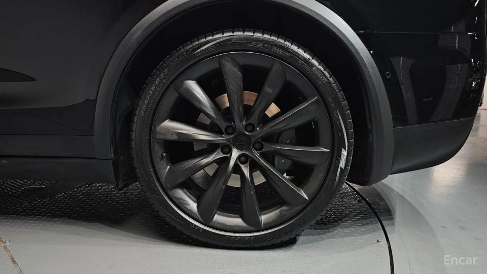 Tesla model-x