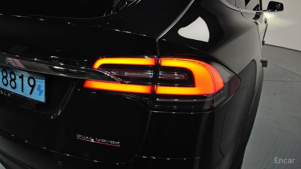 Tesla model-x