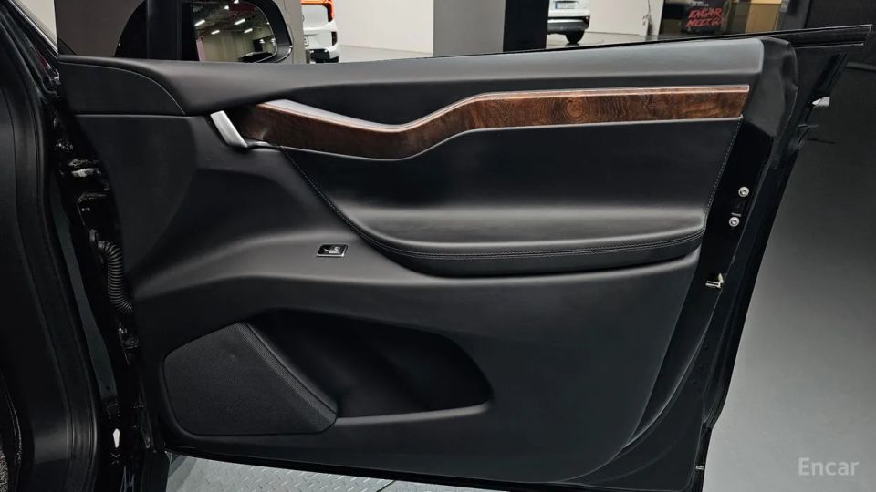 Tesla model-x