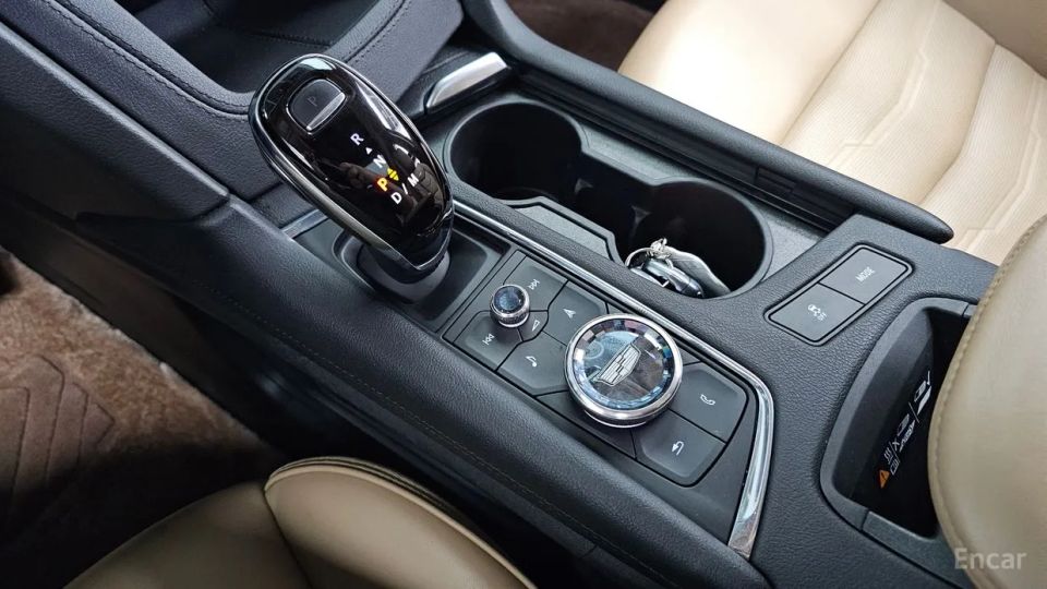 Cadillac XT6