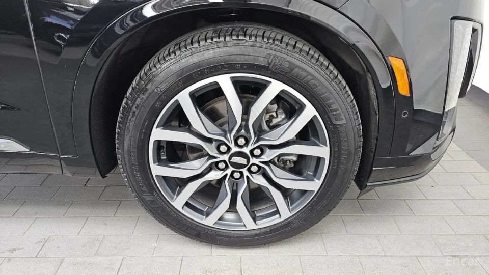 Cadillac XT6