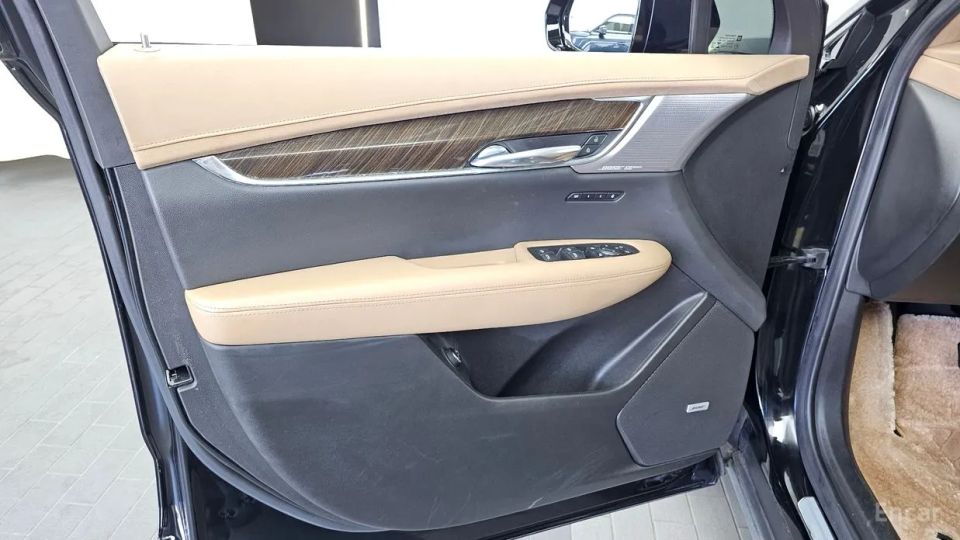 Cadillac XT6