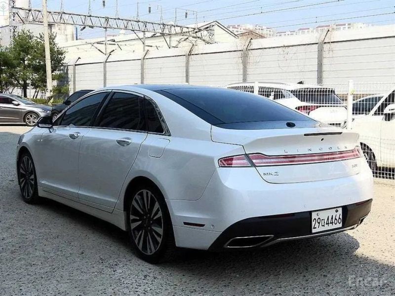 Lincoln MKZ