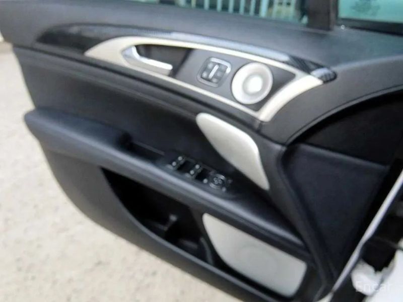 Lincoln MKZ