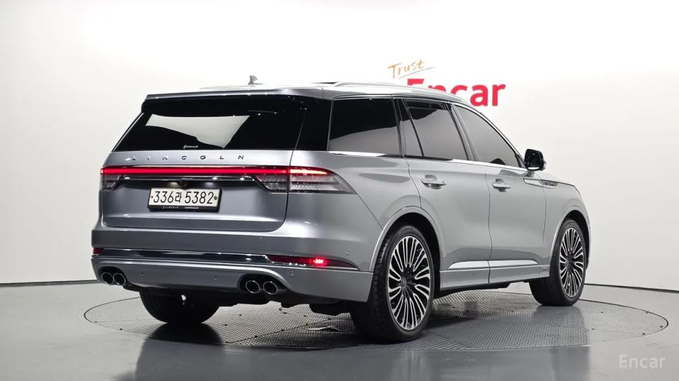 Lincoln Aviator