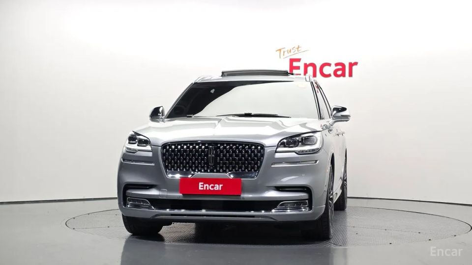 Lincoln Aviator
