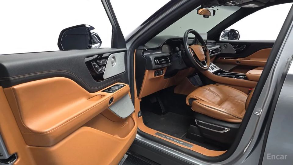 Lincoln Aviator