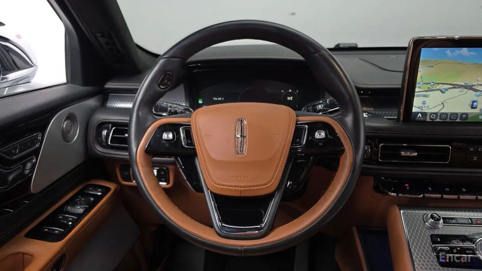 Lincoln Aviator