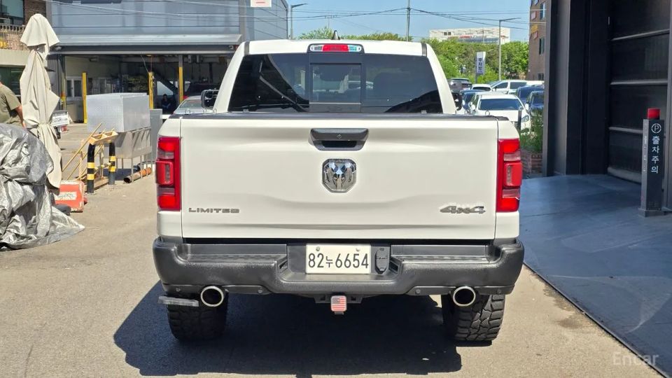 Dodge Ram Pick Up