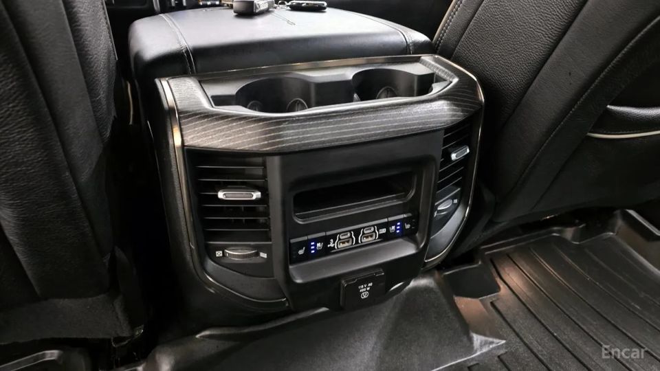 Dodge Ram Pick Up
