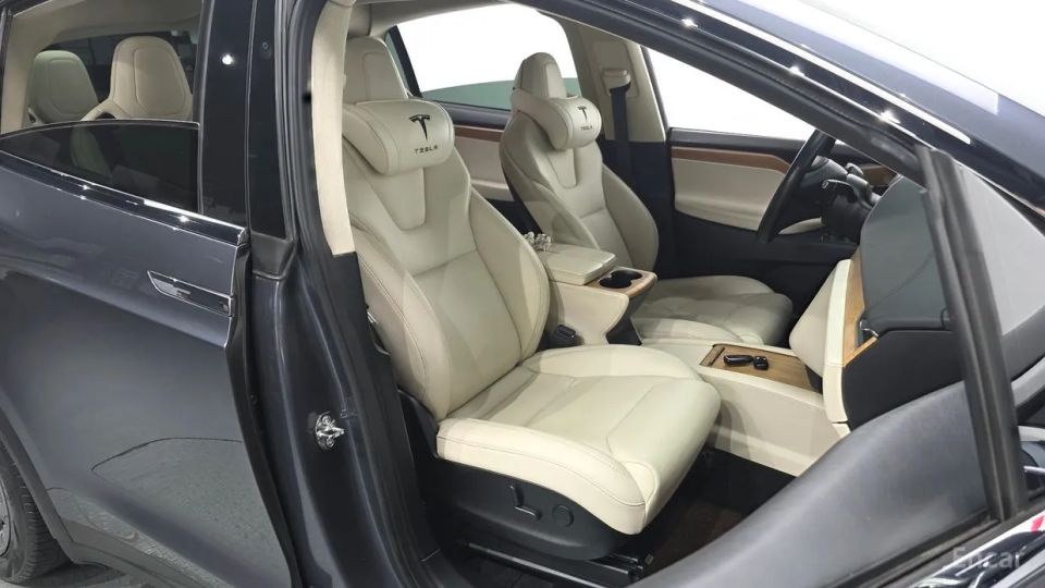 Tesla model-x