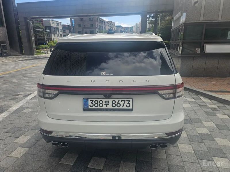 Lincoln Aviator