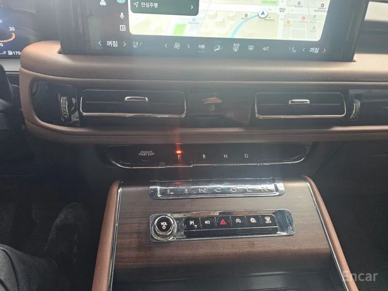 Lincoln Aviator