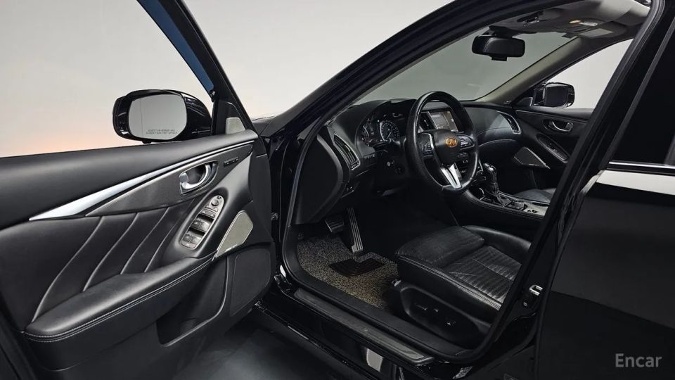 Infiniti Q50