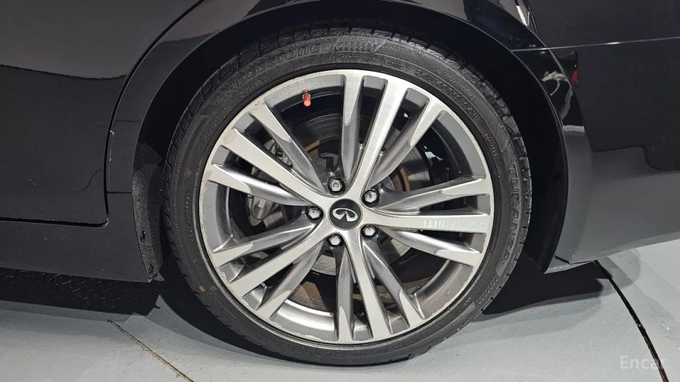 Infiniti Q50