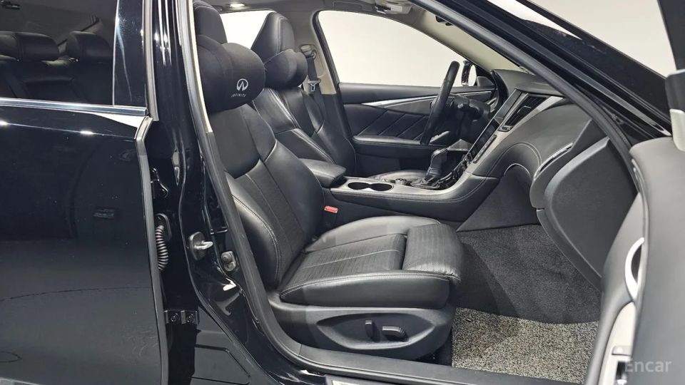 Infiniti Q50