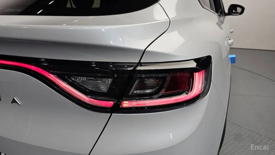 Renault-KoreaSamsung Arkana