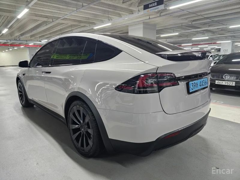 Tesla model-x