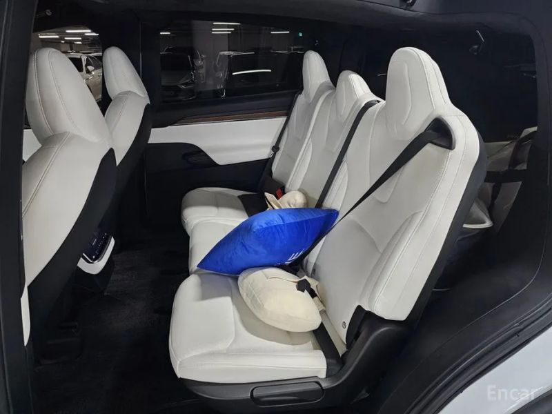 Tesla model-x