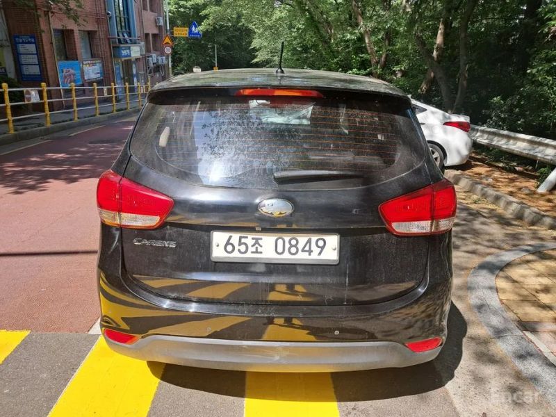 Kia Carens
