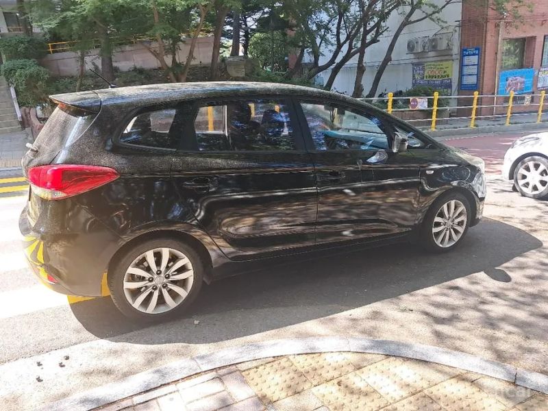 Kia Carens