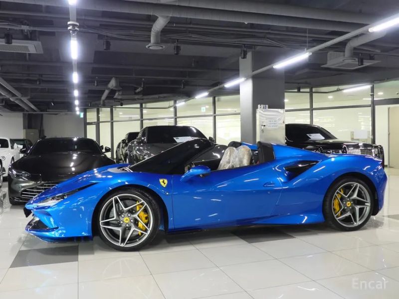 Ferrari F8