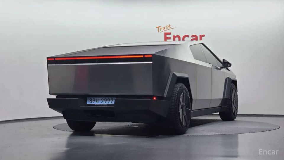 Tesla Cybertruck