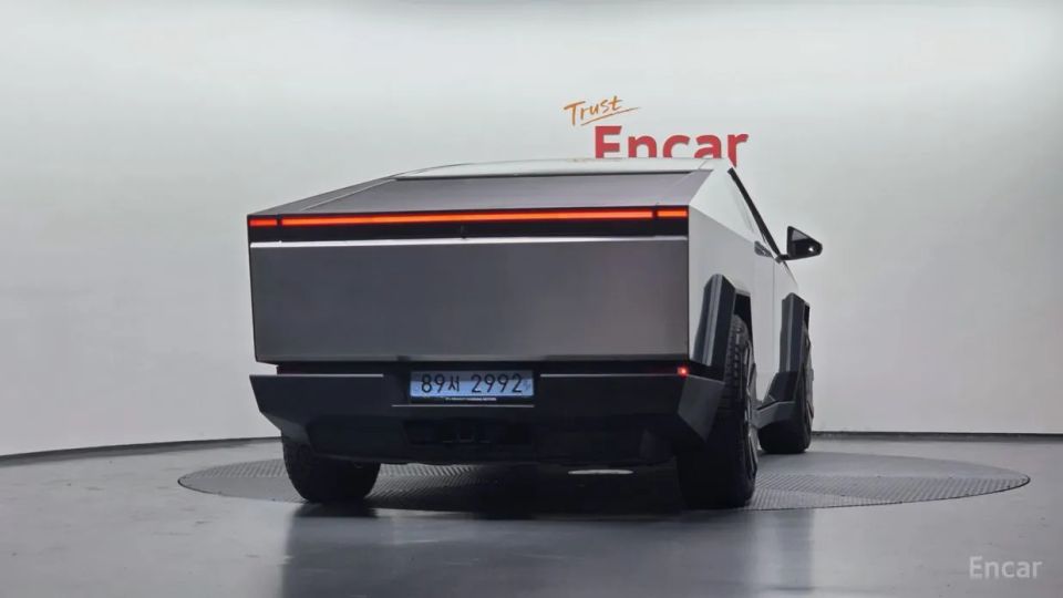Tesla Cybertruck