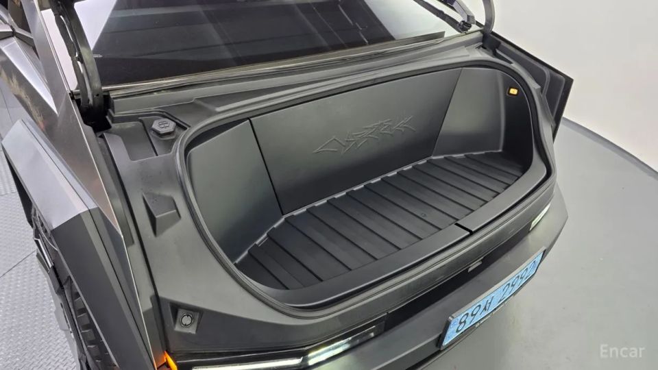 Tesla Cybertruck