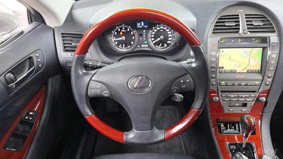 Lexus ES