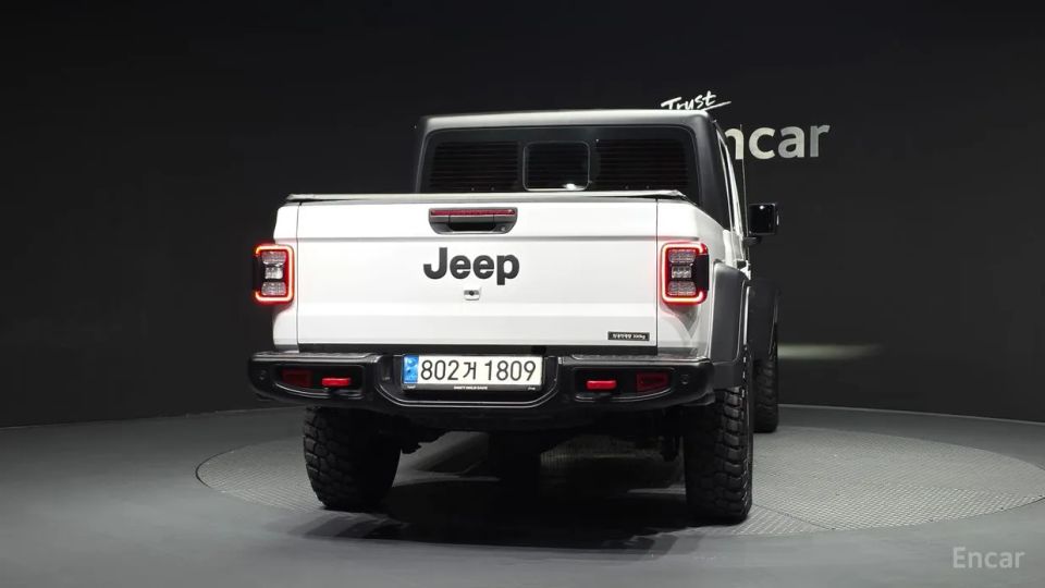 Jeep gladiator
