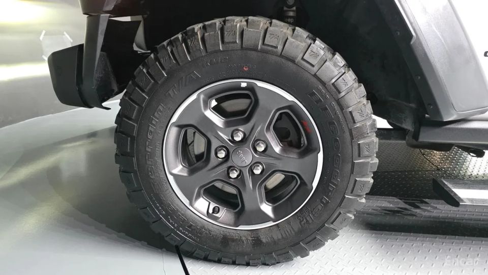 Jeep gladiator
