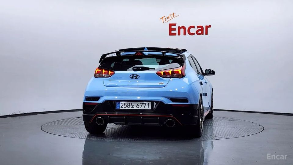 Hyundai Veloster
