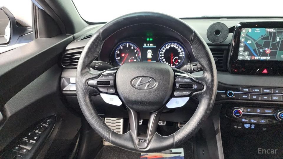 Hyundai Veloster