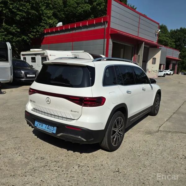 Mercedes-Benz EQB