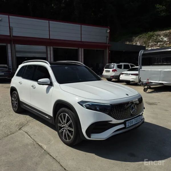 Mercedes-Benz EQB