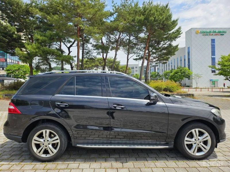 Mercedes-Benz M-class