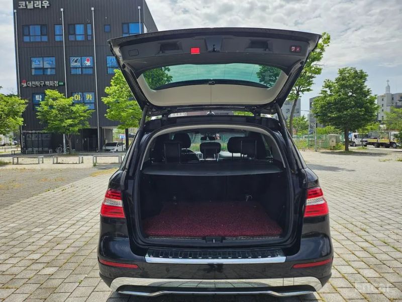 Mercedes-Benz M-class