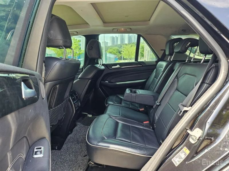 Mercedes-Benz M-class