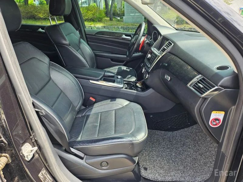 Mercedes-Benz M-class