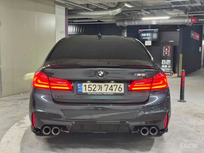 BMW M5