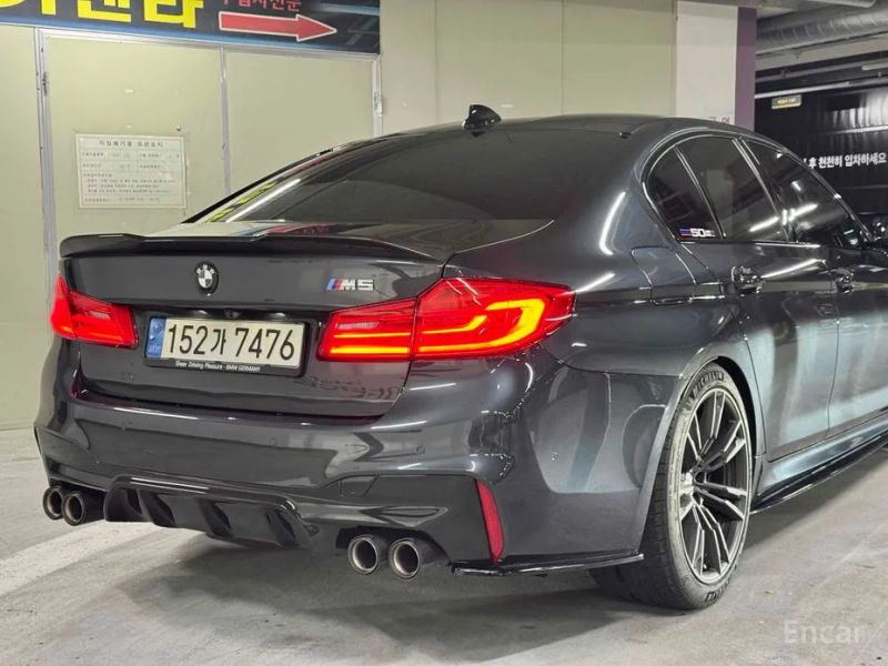 BMW M5